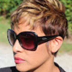 Meet your Posher, Alexis milagro